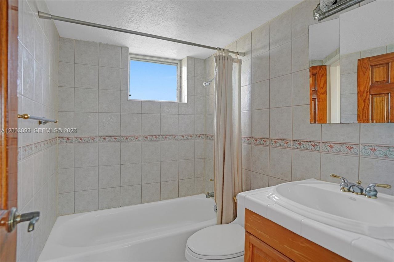 2400 NE 9th St, Unit 603, Fort Lauderdale, FL 33304 Photo