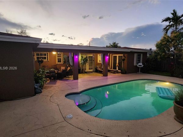 20301 SW 105th Ave, Cutler Bay, FL 33189