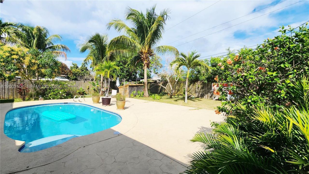 20301 SW 105th Ave, Cutler Bay, FL 33189 Photo