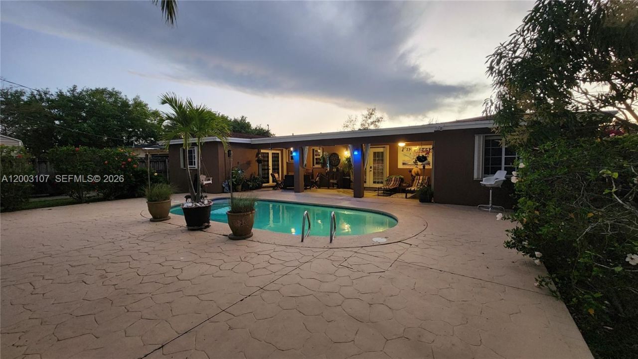 20301 SW 105th Ave, Cutler Bay, FL 33189 Photo