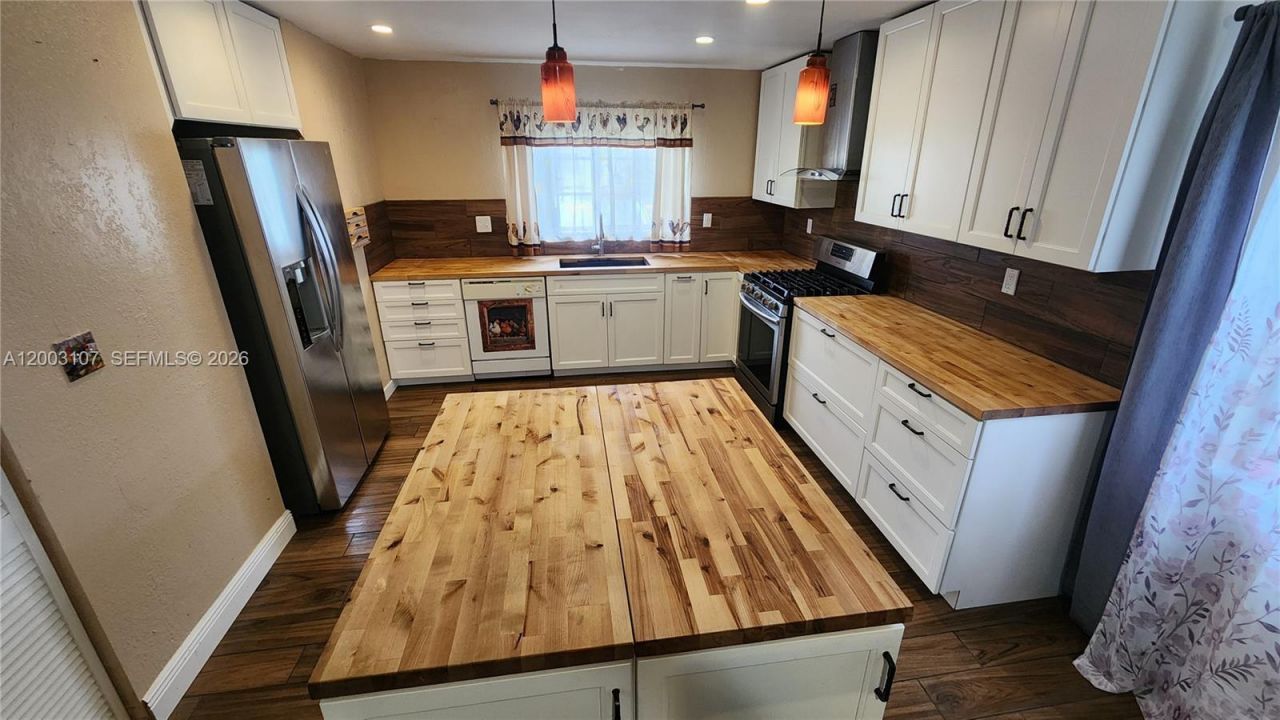 20301 SW 105th Ave, Cutler Bay, FL 33189 Photo