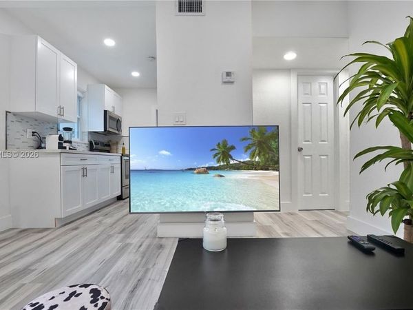 1441 NE 154th Ter, North Miami Beach, FL 33162