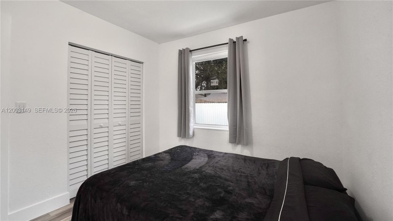 1441 NE 154th Ter, North Miami Beach, FL 33162 Photo