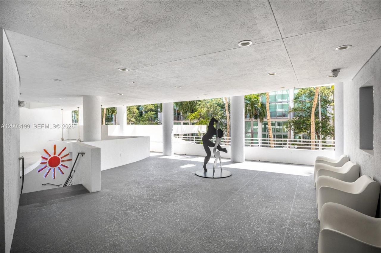 5970 Indian Creek Dr, Unit 405, Miami Beach, FL 33140 Photo