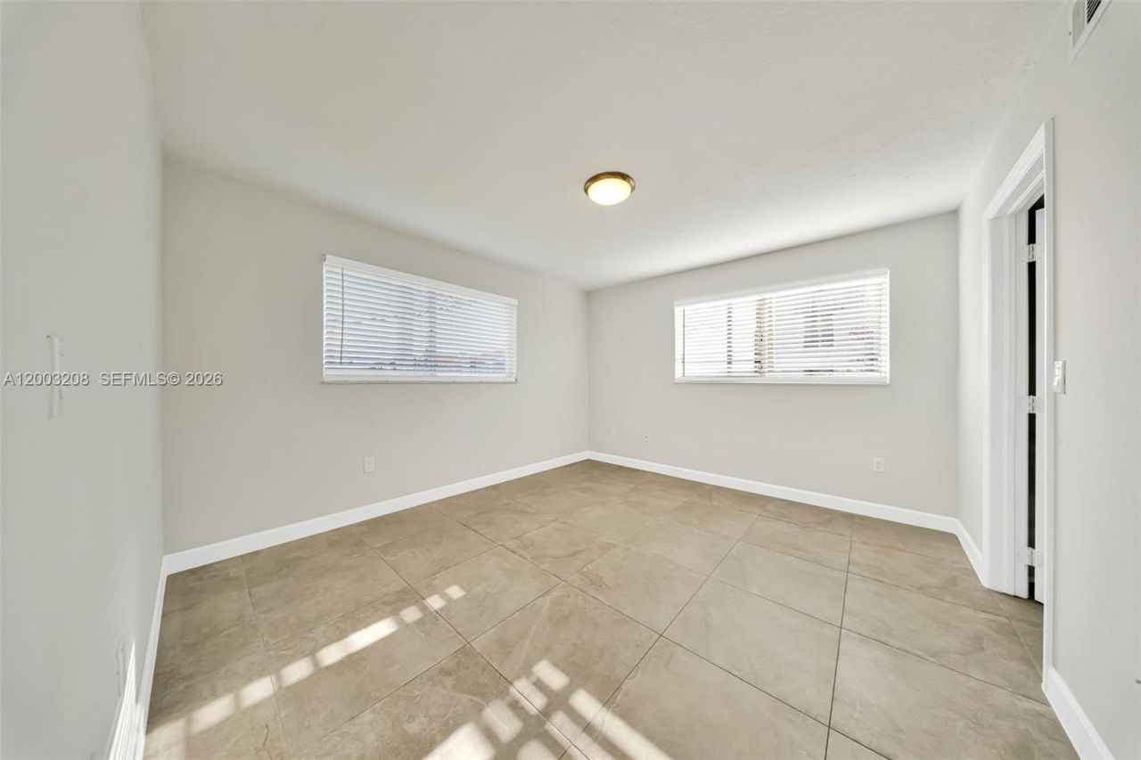 2610 W 76th St , Unit 106, Hialeah, FL 33016 Photo