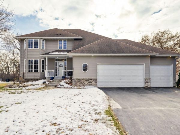 1693 Windsor Drive S, Shakopee, MN 55379