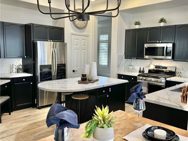 20 CHATEAU WHISTLER Court, Las Vegas, NV 89148