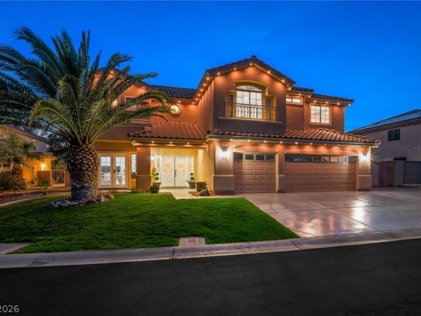 453 Mountain Villa Drive , Las Vegas, NV 89110