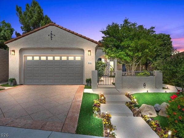 812 Paseo Cerro Place , Las Vegas, NV 89138