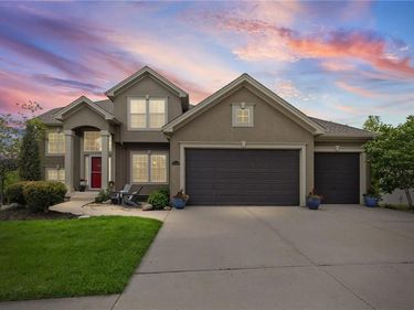 10504 N Euclid Avenue, Kansas City, MO 64155