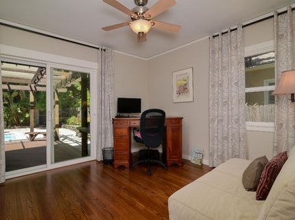 2630 Land Park Dr, Sacramento, CA 95818 Photo