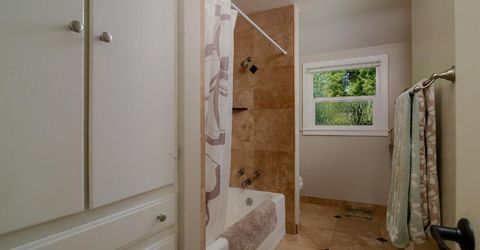 2630 Land Park Dr, Sacramento, CA 95818 Photo