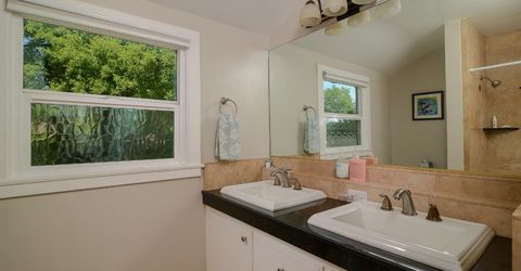 2630 Land Park Dr, Sacramento, CA 95818 Photo