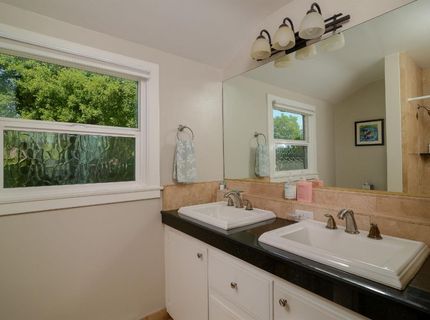 2630 Land Park Dr, Sacramento, CA 95818 Photo