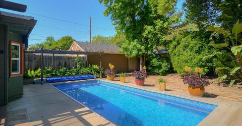 2630 Land Park Dr, Sacramento, CA 95818 Photo