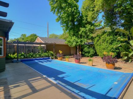 2630 Land Park Dr, Sacramento, CA 95818 Photo