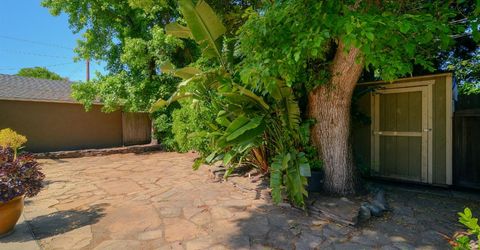 2630 Land Park Dr, Sacramento, CA 95818 Photo