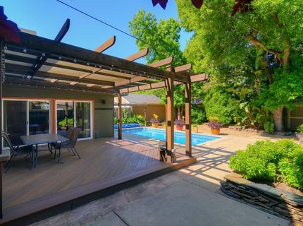 2630 Land Park Dr, Sacramento, CA 95818 Photo