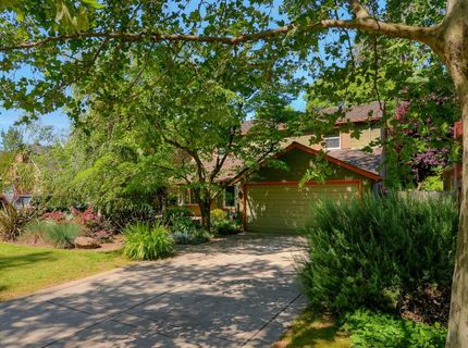 2630 Land Park Dr, Sacramento, CA 95818 Photo
