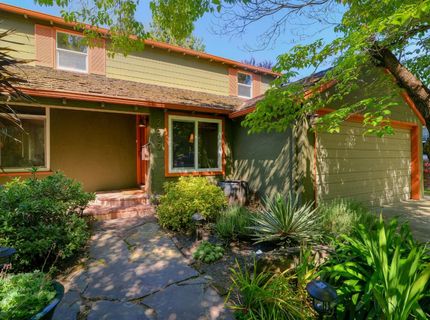 2630 Land Park Dr, Sacramento, CA 95818 Photo