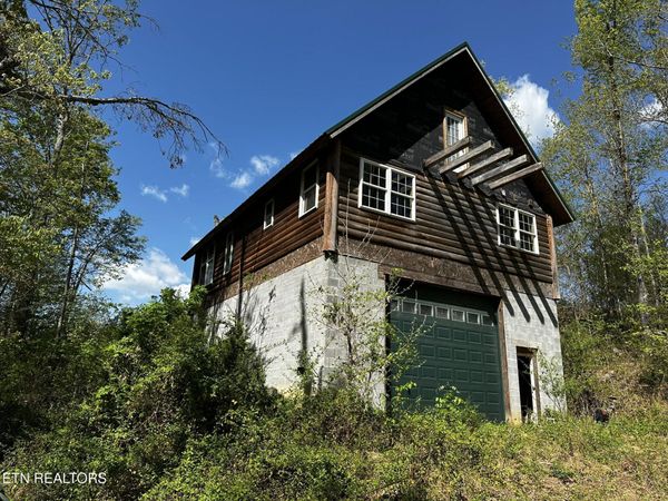 105 Johnson Hollow Lane, Greeneville, TN 37745