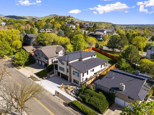 1417 E Shenandoah Dr, Boise, ID 83712