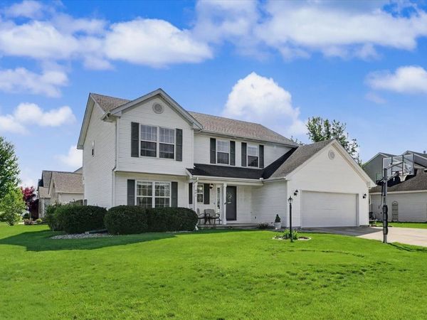 401 Crest View Drive , Monticello, IL 61856