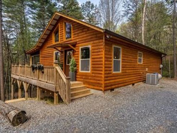 237 Bentley Cove, Murphy, NC 28906