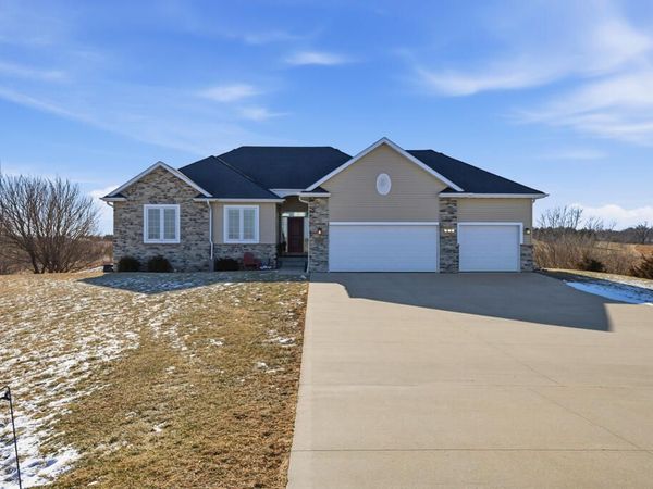 633 Sycamore Place, Boone, IA 50036
