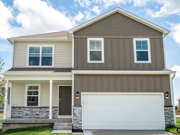 5515 Fenwick Street, Bellevue, NE 68133