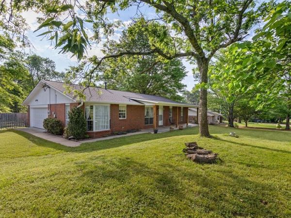 3884 N Gulley Road, Fayetteville, AR 72703