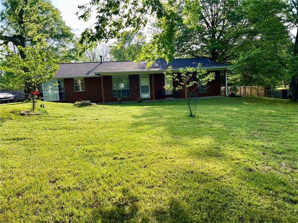 3884 N Gulley Road, Fayetteville, AR 72703