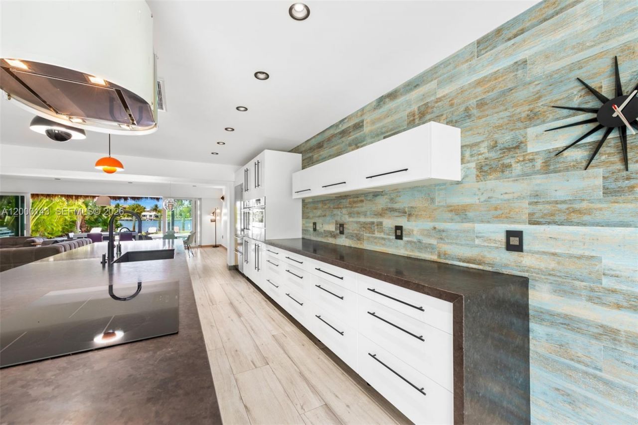 741 86th St , Miami Beach, FL 33141 Photo