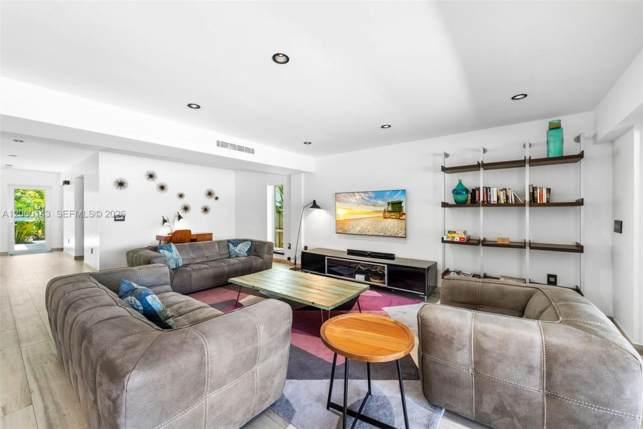 741 86th St , Miami Beach, FL 33141 Photo