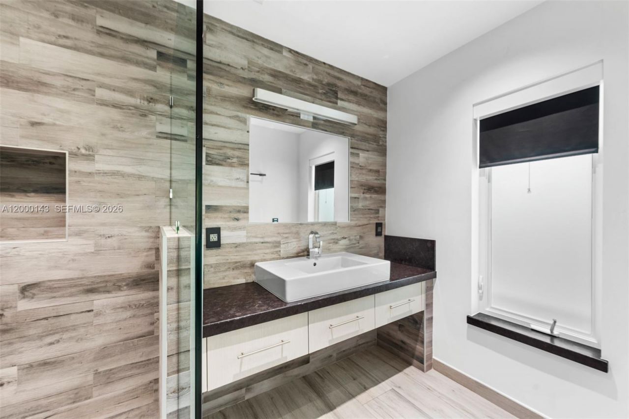 741 86th St , Miami Beach, FL 33141 Photo