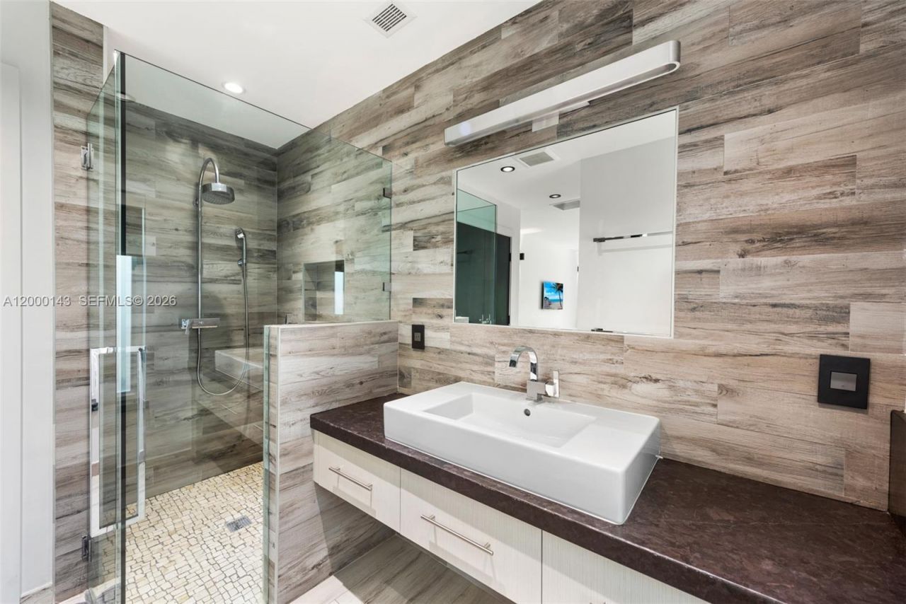 741 86th St , Miami Beach, FL 33141 Photo