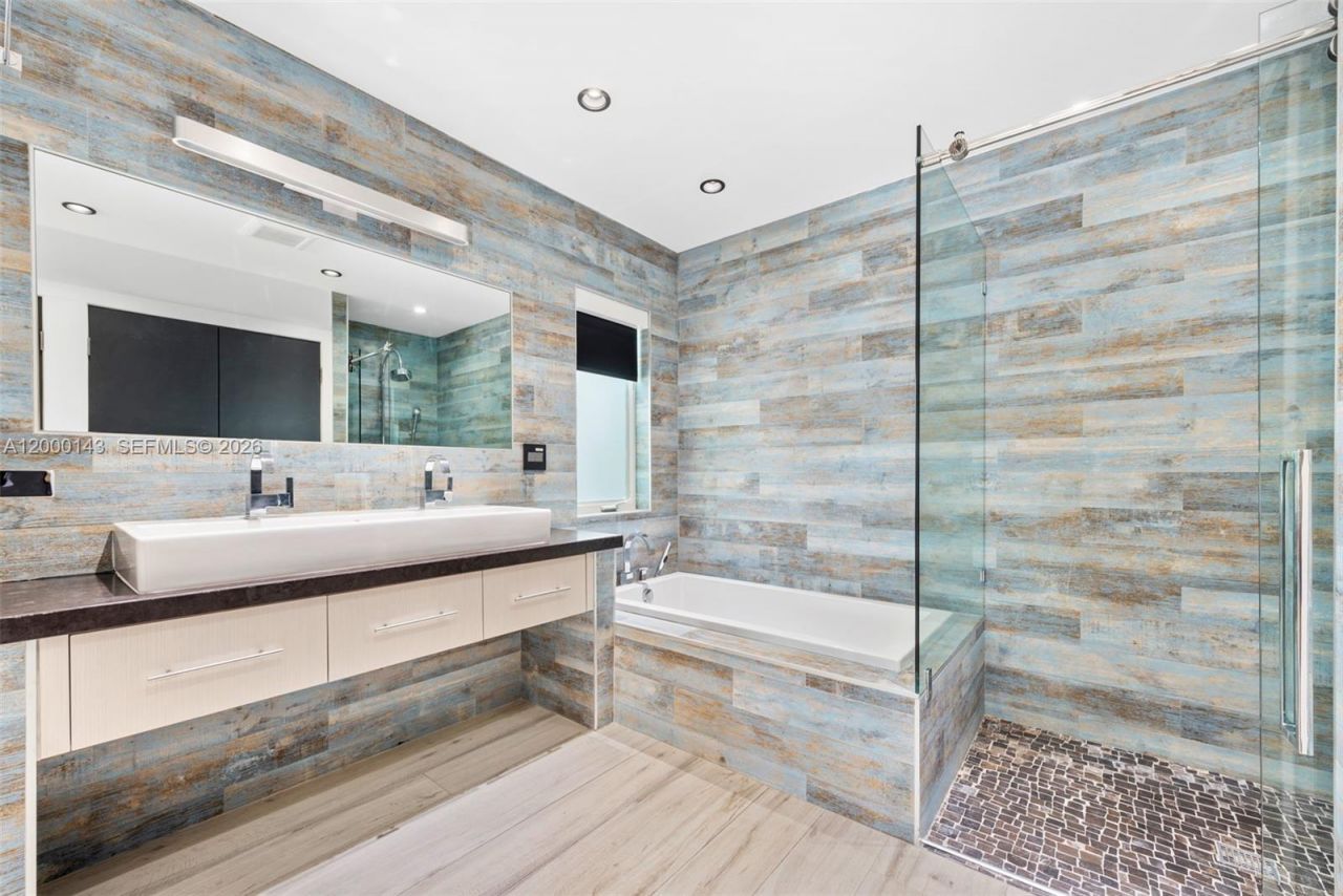 741 86th St , Miami Beach, FL 33141 Photo