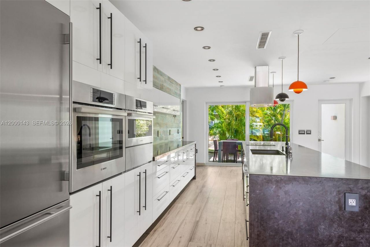 741 86th St , Miami Beach, FL 33141 Photo