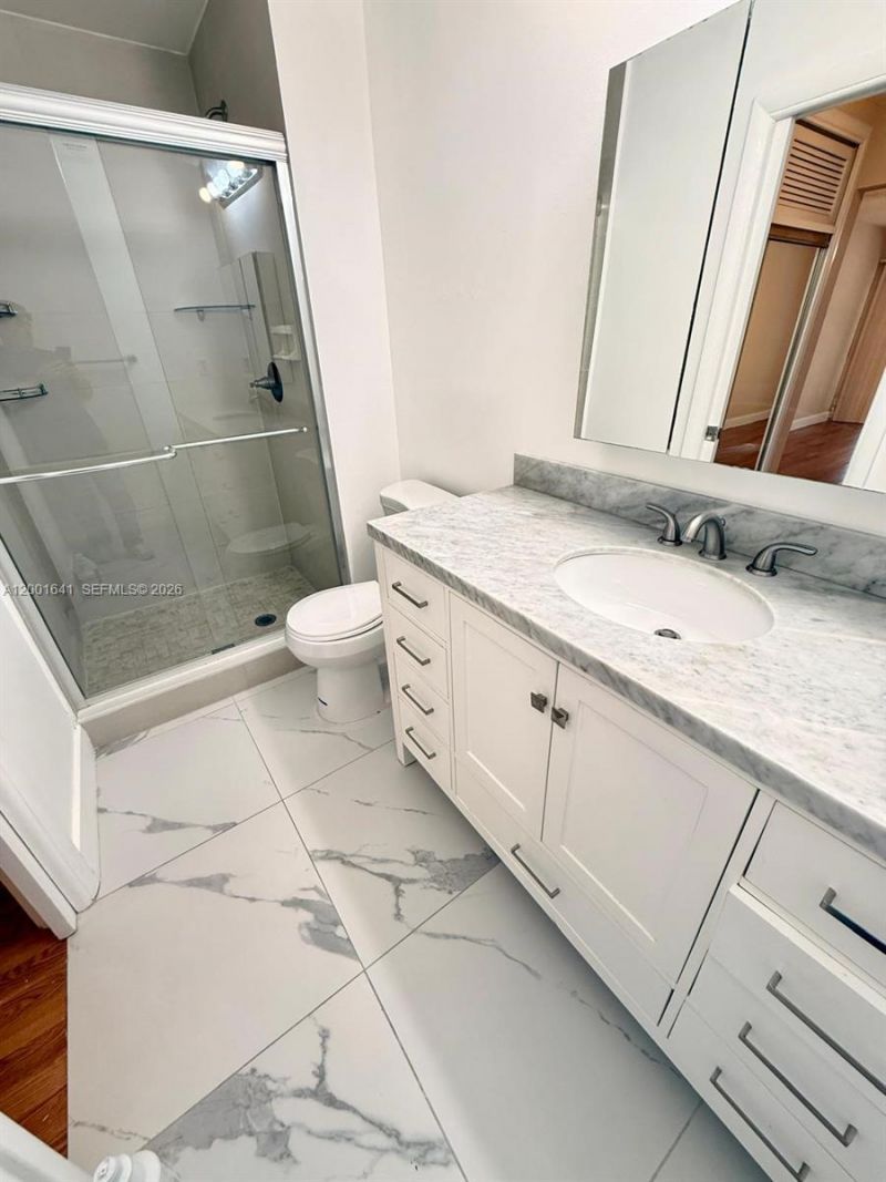 3301 Raleigh St , Unit 4D, Hollywood, FL 33021 Photo