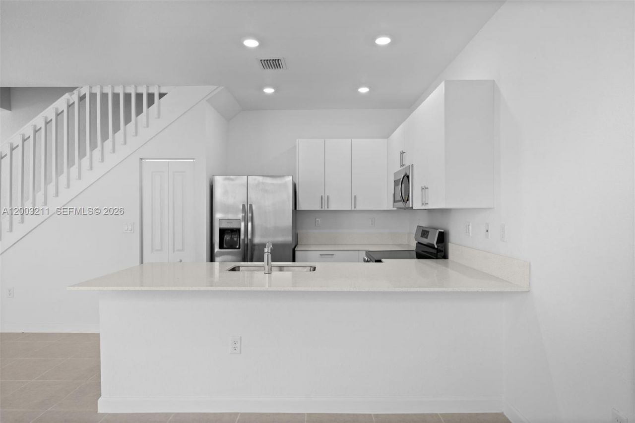 715 SE 15th St , Unit ., Homestead, FL 33034 Photo