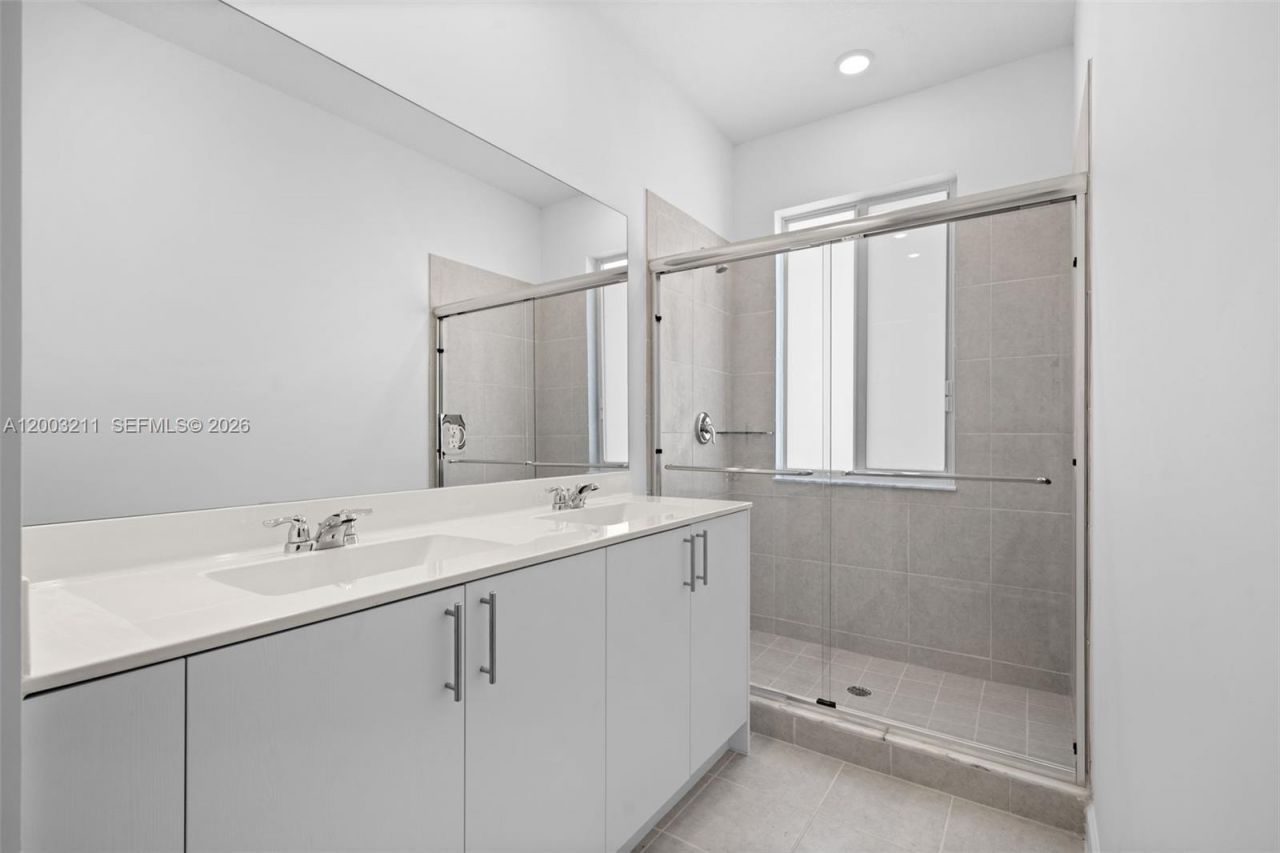 715 SE 15th St , Unit ., Homestead, FL 33034 Photo