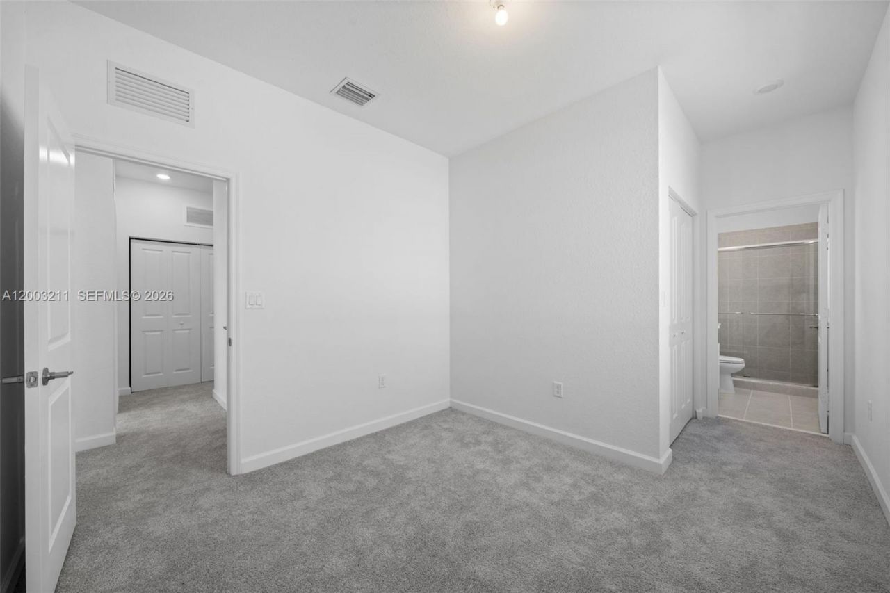 715 SE 15th St , Unit ., Homestead, FL 33034 Photo