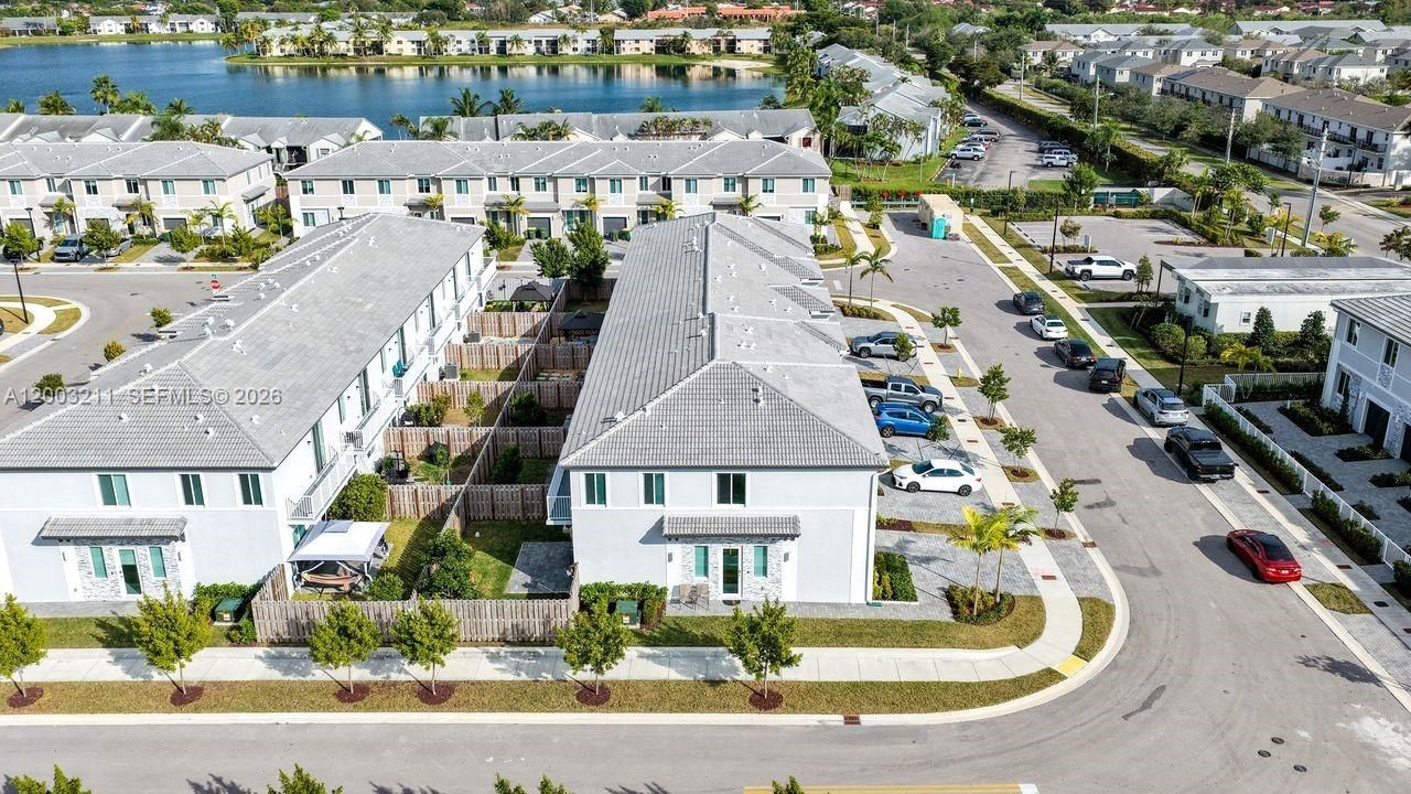 715 SE 15th St , Unit ., Homestead, FL 33034 Photo