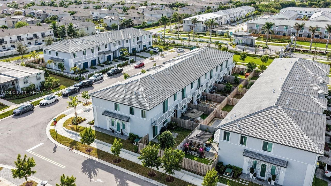 715 SE 15th St , Unit ., Homestead, FL 33034 Photo