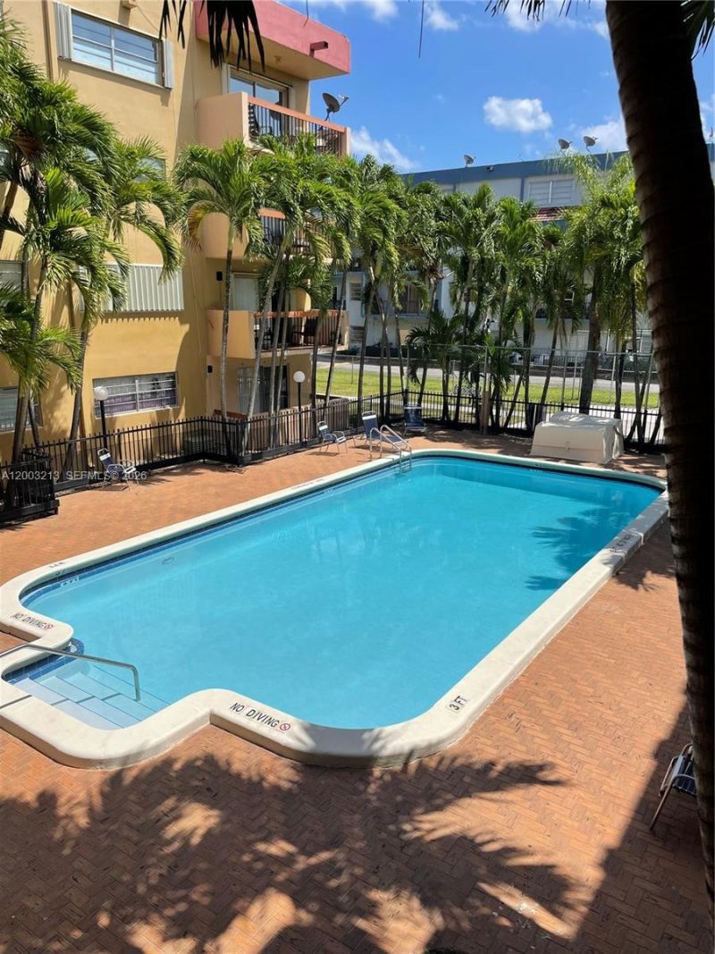 401 NW 72nd Ave, Unit 209-D, Miami, FL 33126 Photo