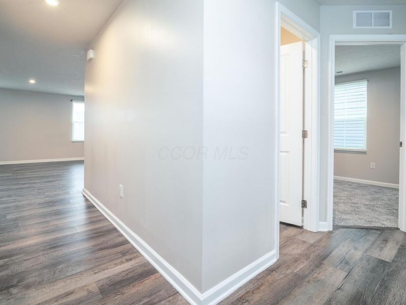 195 Skyway Drive , Springfield, OH 45505 Photo 18