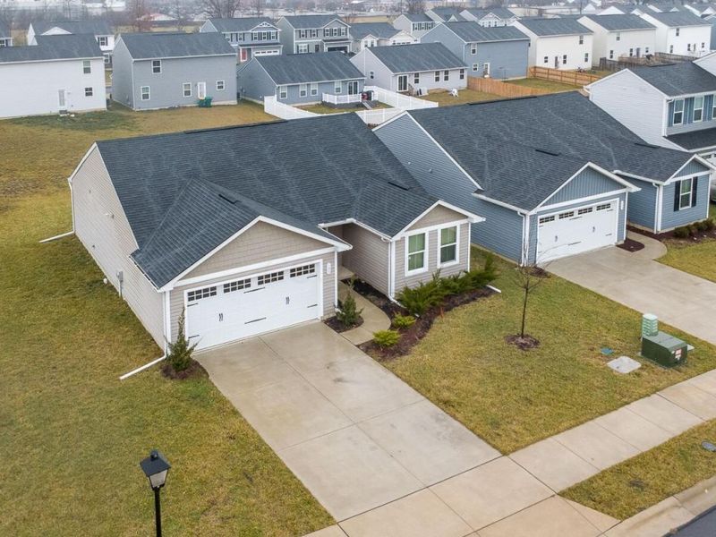 195 Skyway Drive , Springfield, OH 45505 Photo 2