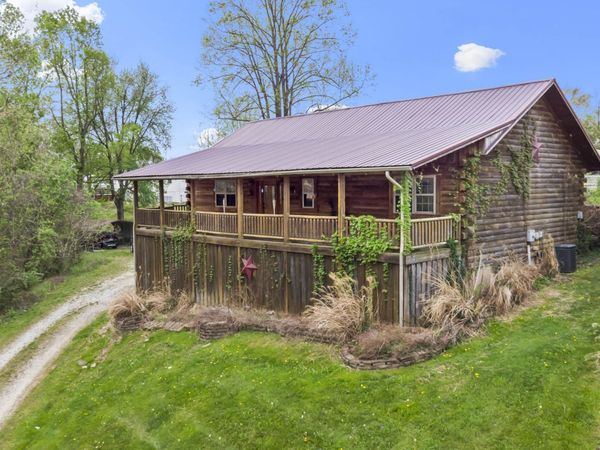 395 W Central Avenue , Ashland, KY 41101