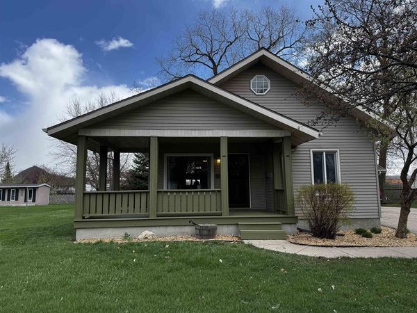 537 FARWELL AVENUE, Fond Du Lac, WI 54935