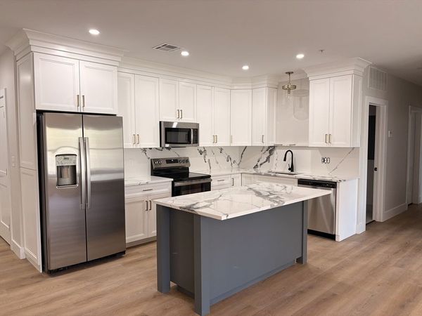 441 Washington St, Unit 305, Dedham, MA 02026